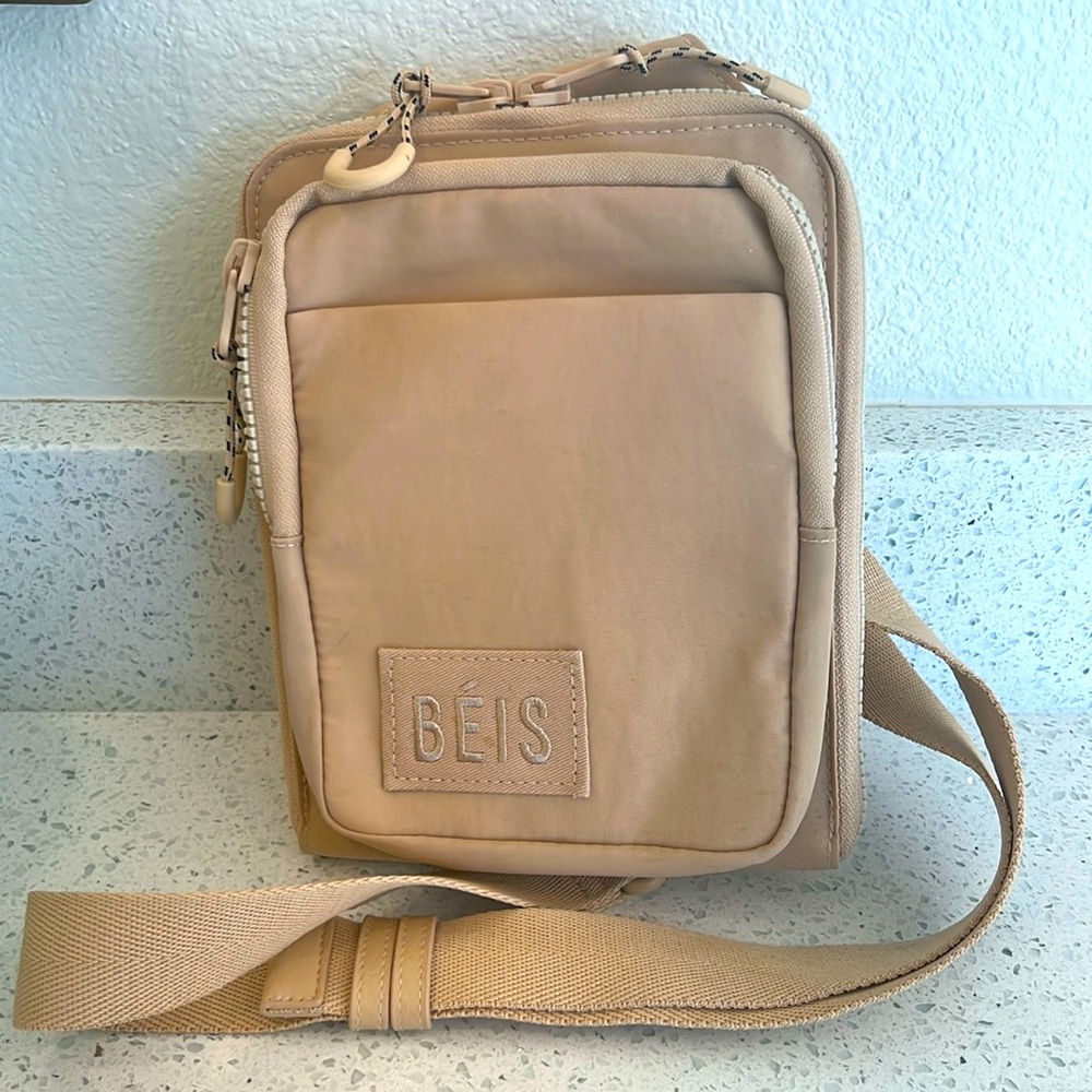 BEIS The Sport Sling in Beige
